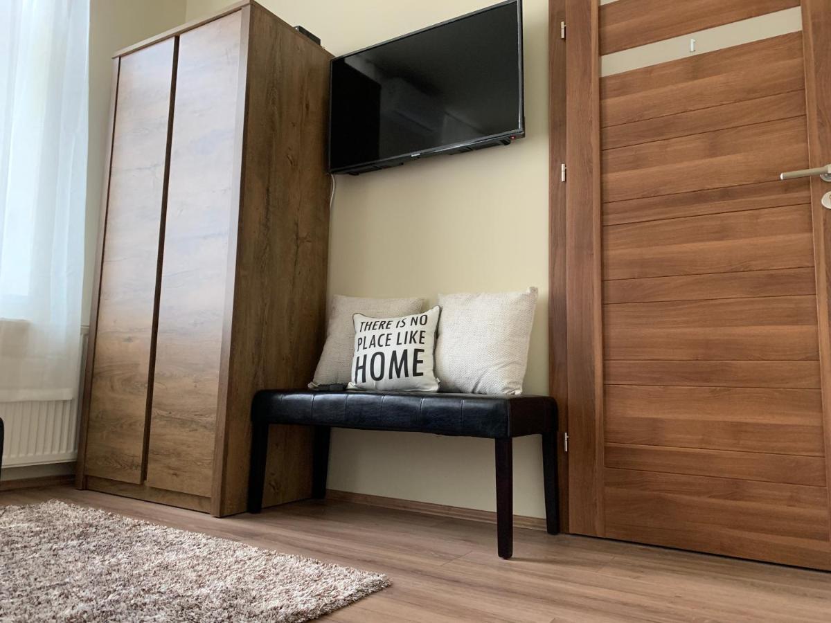 A Vendeghaz Hotel Miskolc Ngoại thất bức ảnh