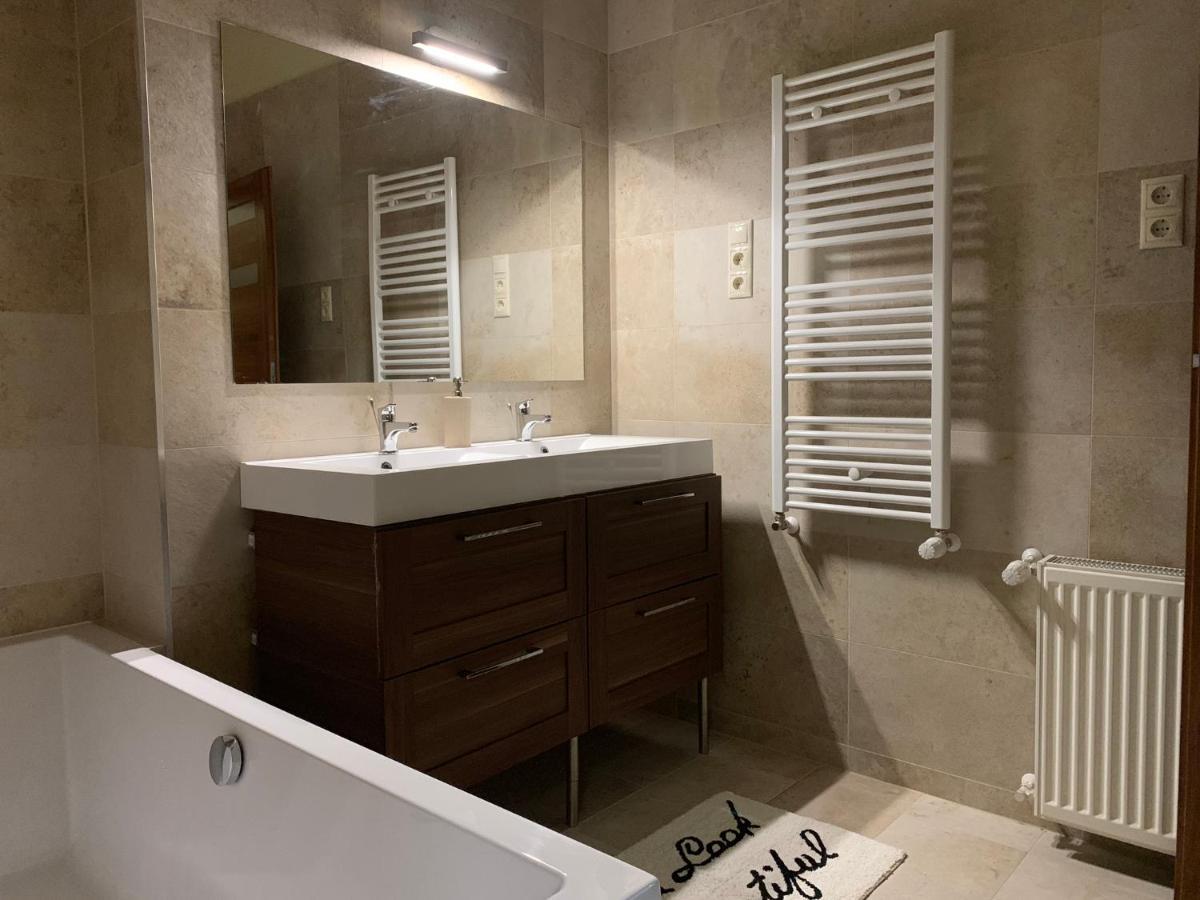 A Vendeghaz Hotel Miskolc Ngoại thất bức ảnh