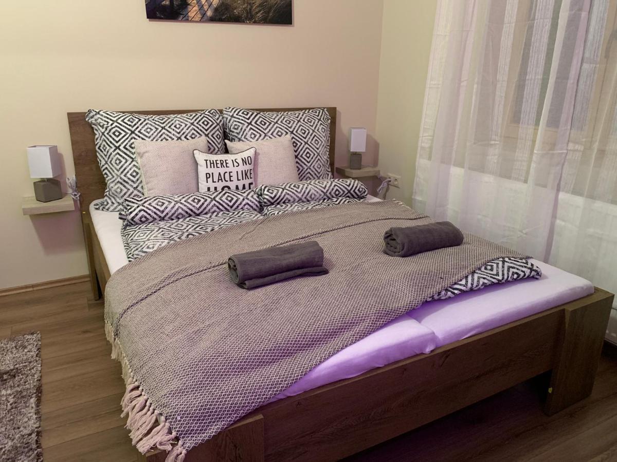A Vendeghaz Hotel Miskolc Ngoại thất bức ảnh