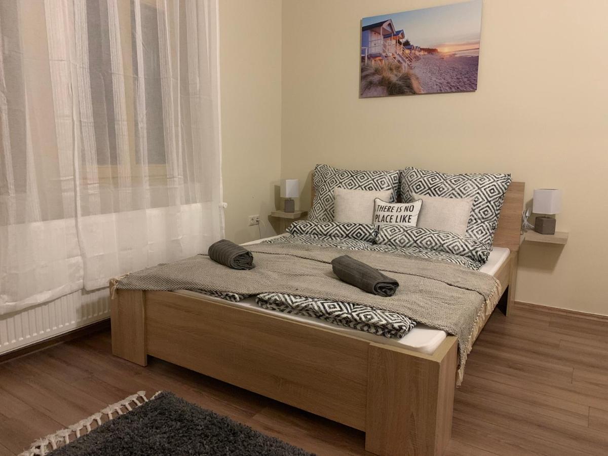 A Vendeghaz Hotel Miskolc Ngoại thất bức ảnh