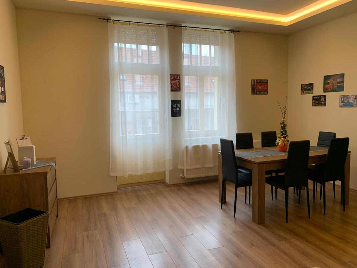 A Vendeghaz Hotel Miskolc Ngoại thất bức ảnh