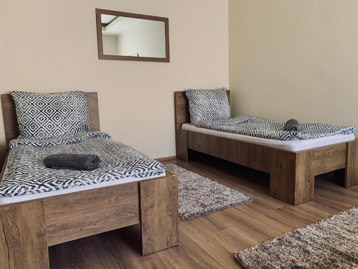 A Vendeghaz Hotel Miskolc Ngoại thất bức ảnh